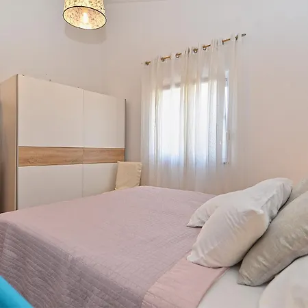House Kacana 2163 بيت للعطل فودنيان