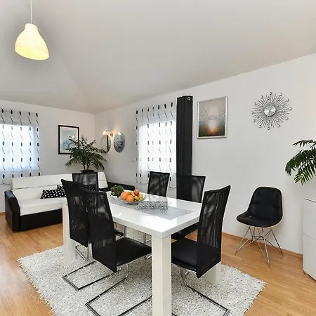 House Kacana 2163