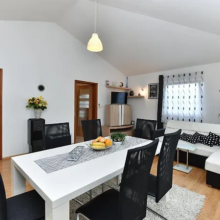 House Kacana 2163