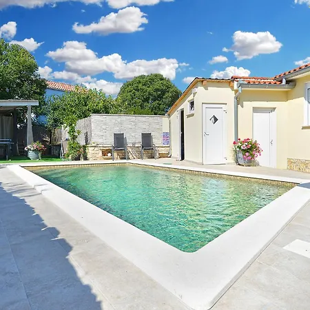Holiday home House Kacana 2163 Vodnjan